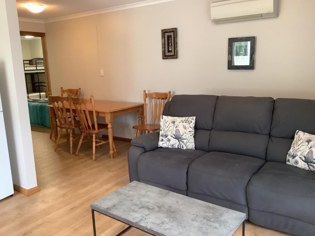 Millicent Lakeside Caravan Park Hotel Ngoại thất bức ảnh