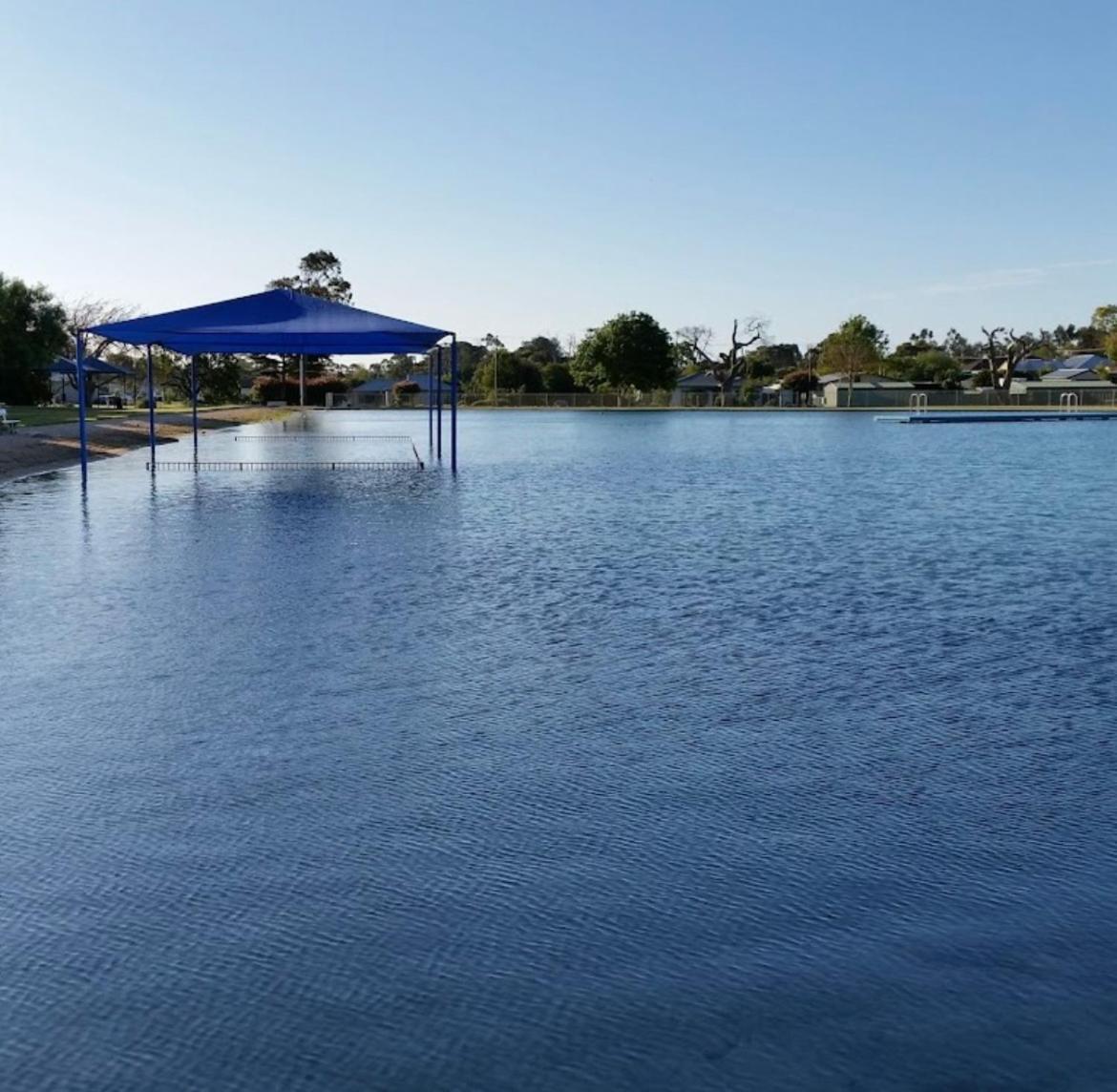 Millicent Lakeside Caravan Park Hotel Ngoại thất bức ảnh