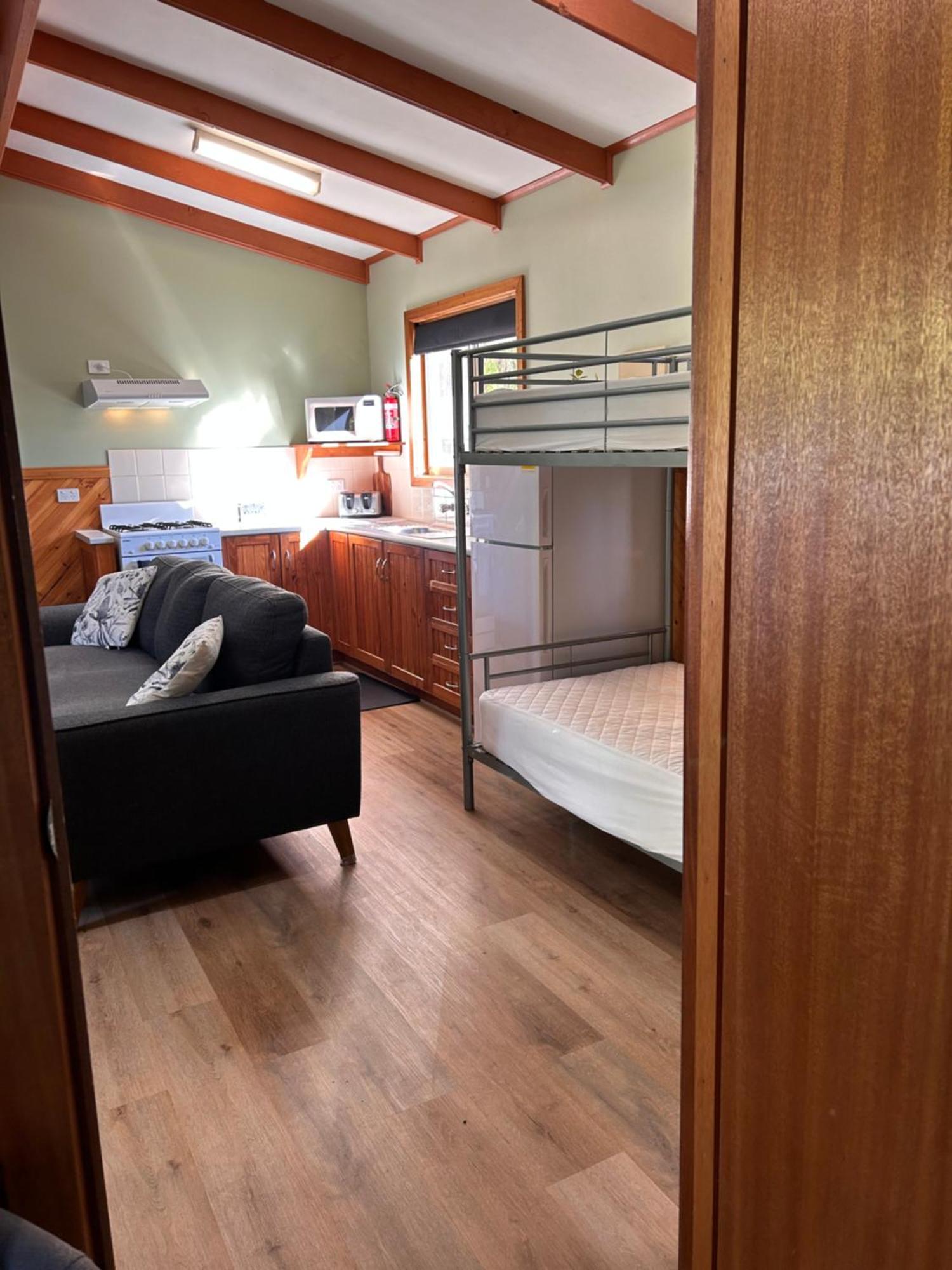 Millicent Lakeside Caravan Park Hotel Ngoại thất bức ảnh