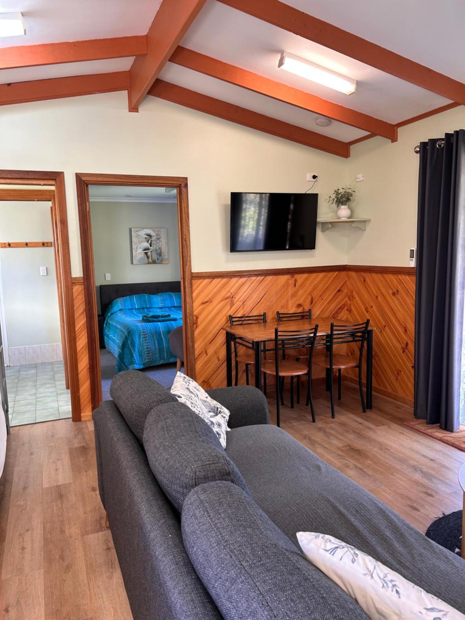 Millicent Lakeside Caravan Park Hotel Ngoại thất bức ảnh